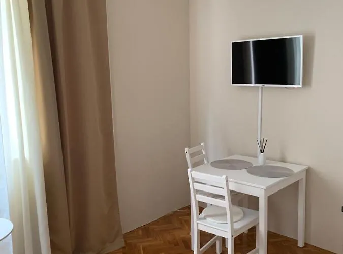 Vogue * 马卡尔斯卡